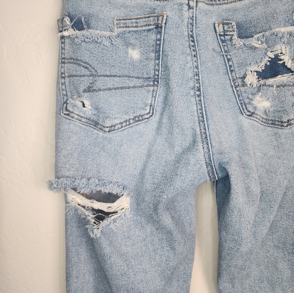AEO American Eagle High Rise Distressed Skinny Mom Jean Size 00 - Picture 9 of 13